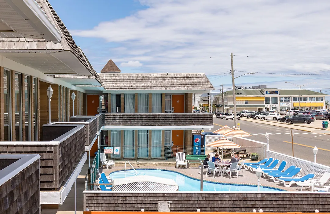 Charlroy Motel-1