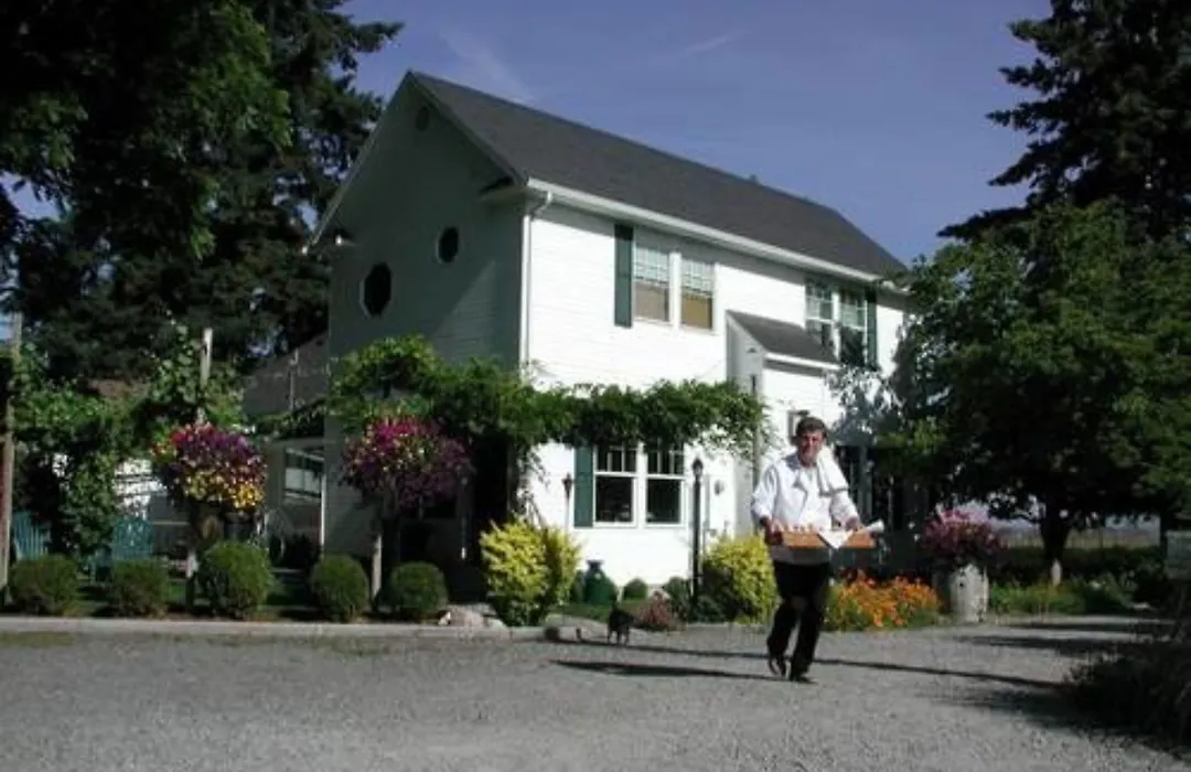 Cozy Rose Inn-1