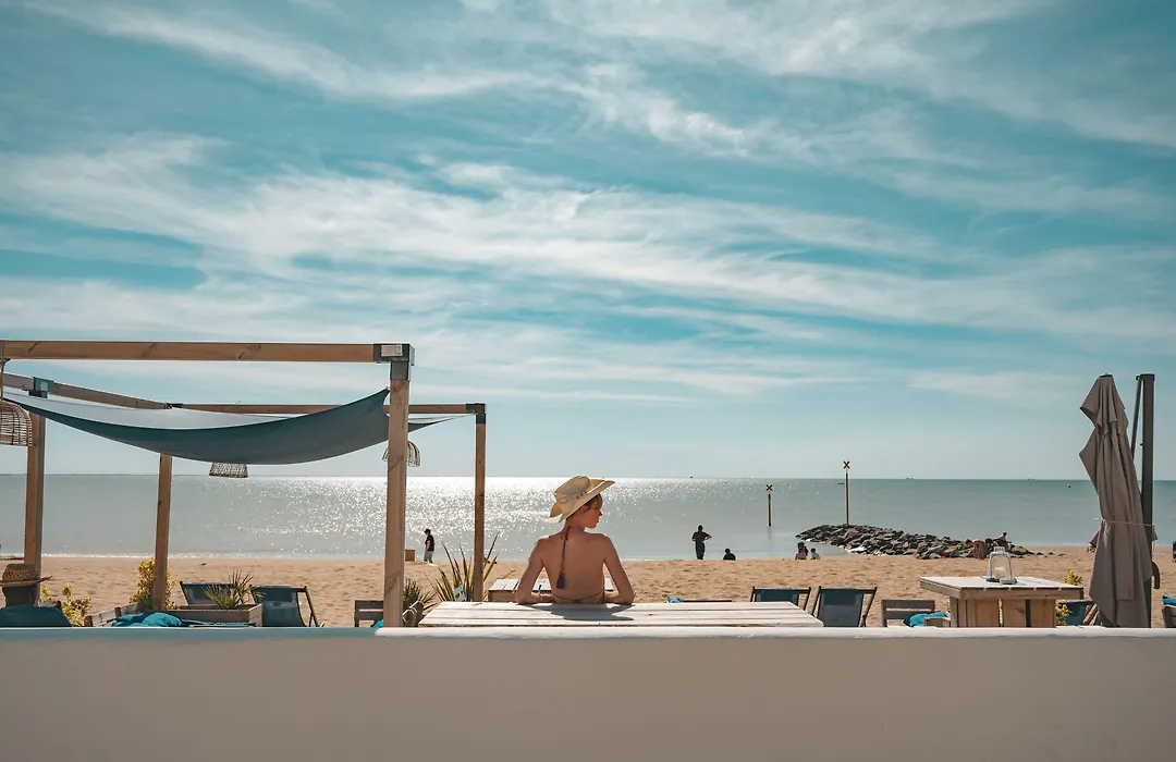 Hôtel Le Rivage vue sur mer - LOGIS - Châtelaillon-plage-1