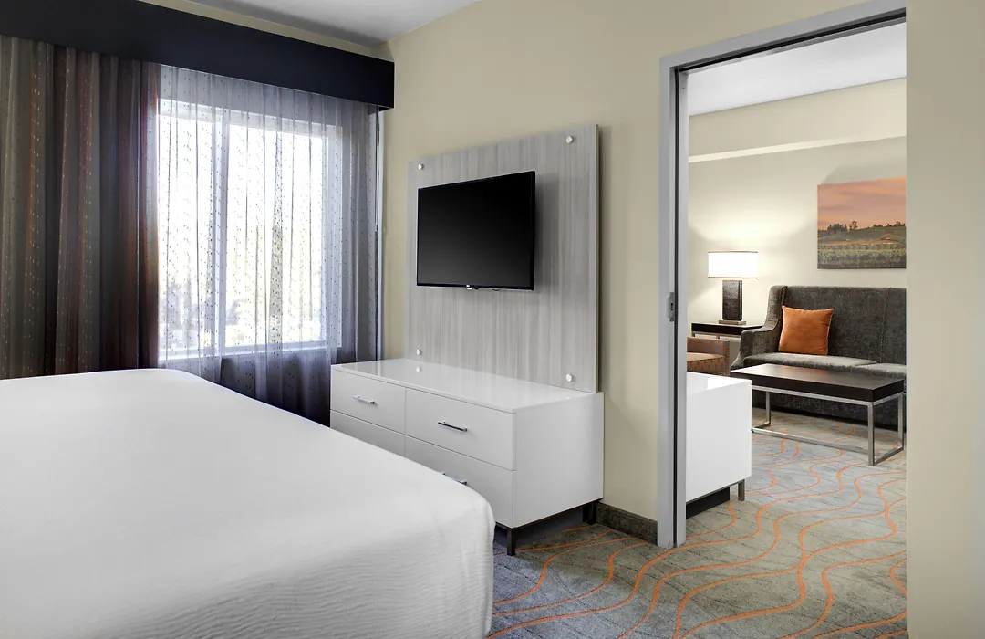 Holiday Inn Windsor - Wine Country By Ihg-1