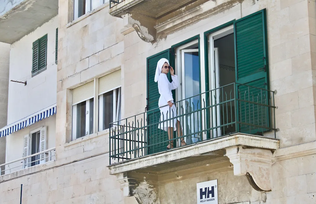 Galeria Valeria Seaside Downtown - Mag Quaint & Elegant Boutique Hotels-1