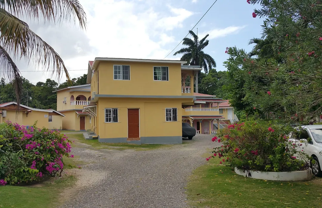 Little Shaw Park Guest House-1