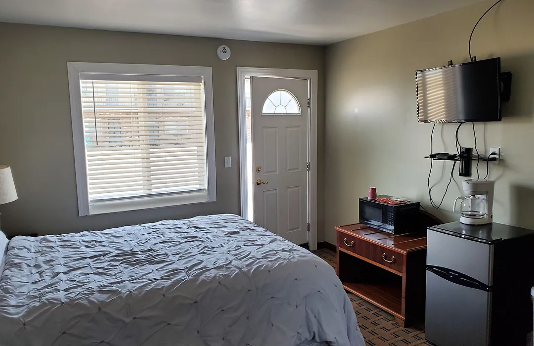 Golden Gate Lodging-1
