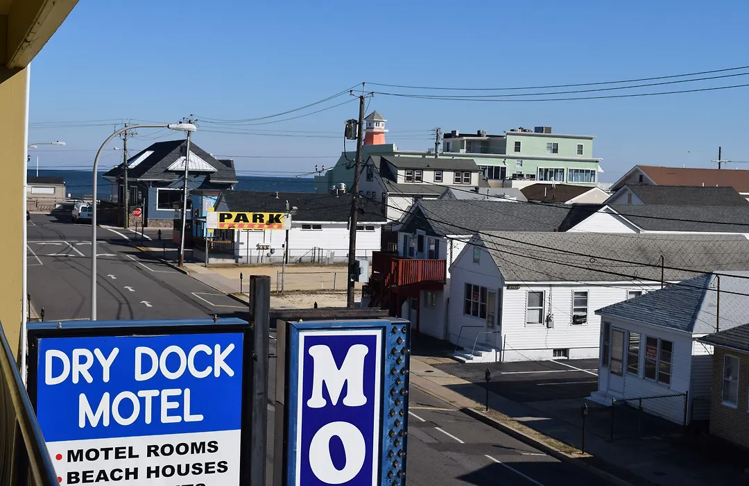 Dry Dock Motel-1