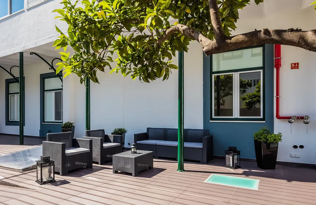 Vila Garden Guesthouse-1