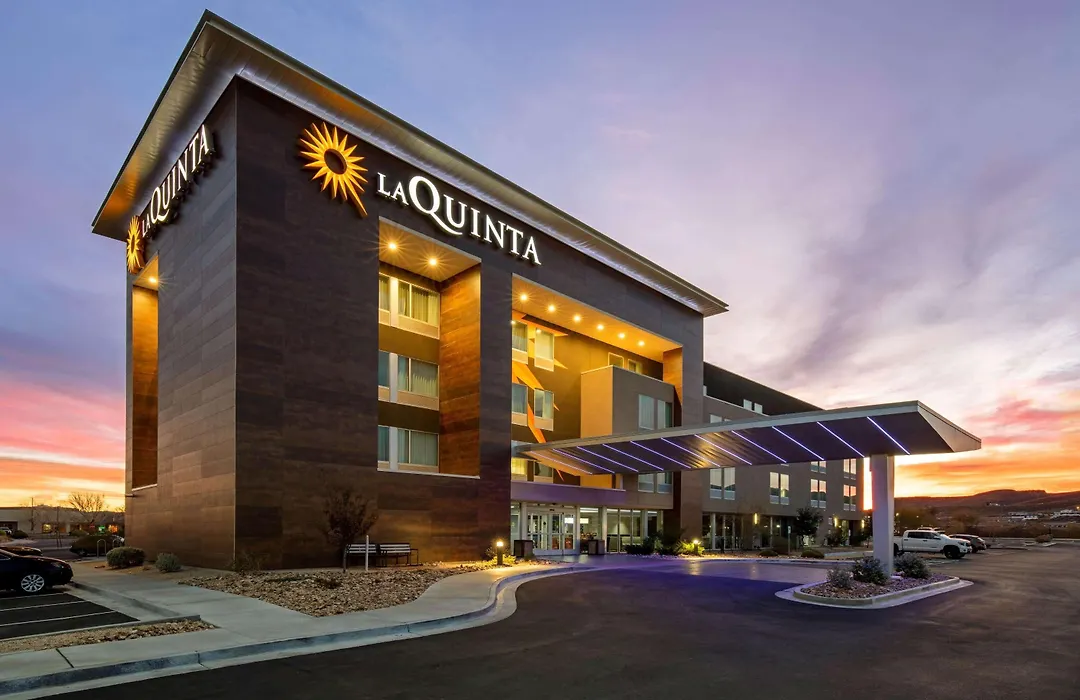 La Quinta By Wyndham Kingman-1