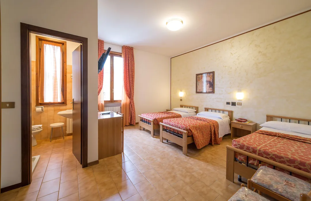 Hotel Carancini-1