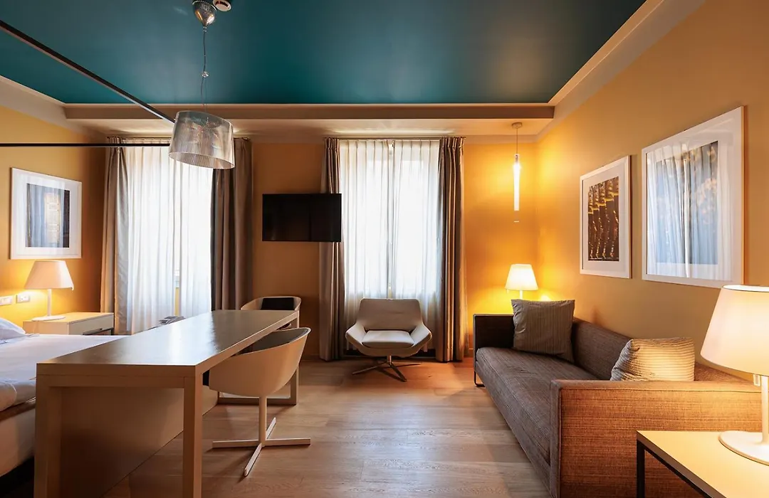 Escalus Luxury Suites Verona-1