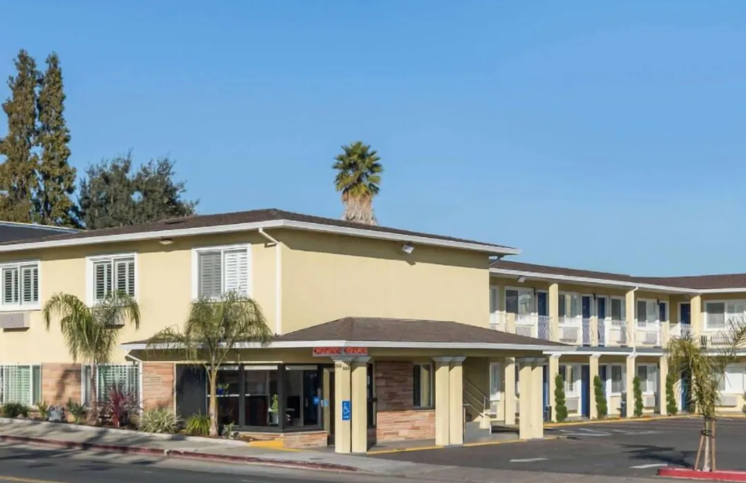 Vallejo Inn-1
