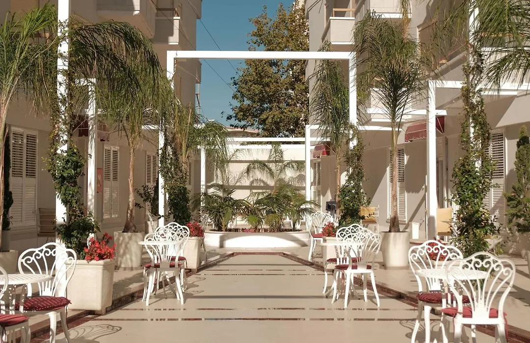 Palace Hotel & Spa-1