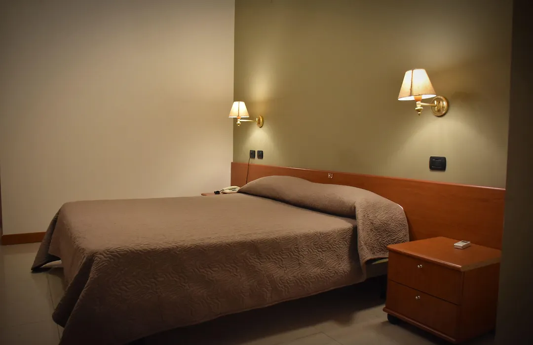 Hotel Joy-1