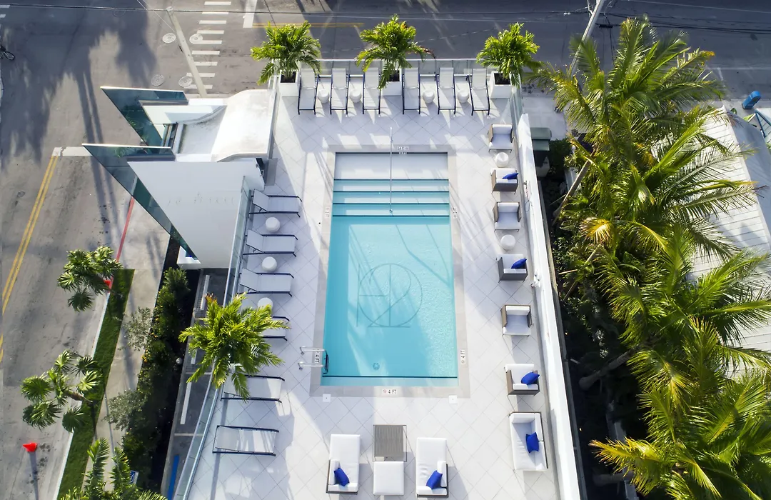 H2O Suites- Adults Only-1