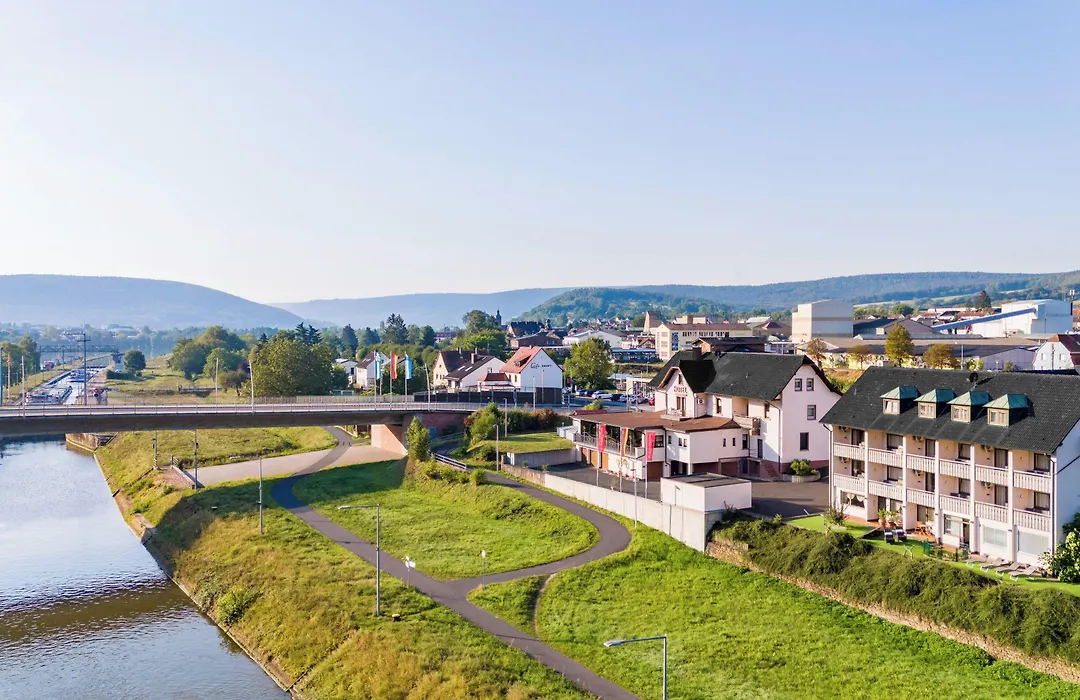 Hotel Straubs Schöne Aussicht-1