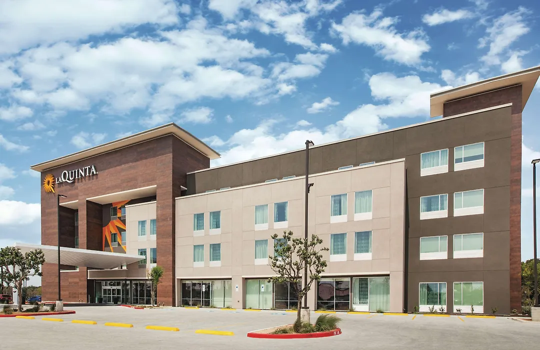 La Quinta By Wyndham Mcallen La Plaza Mall-1