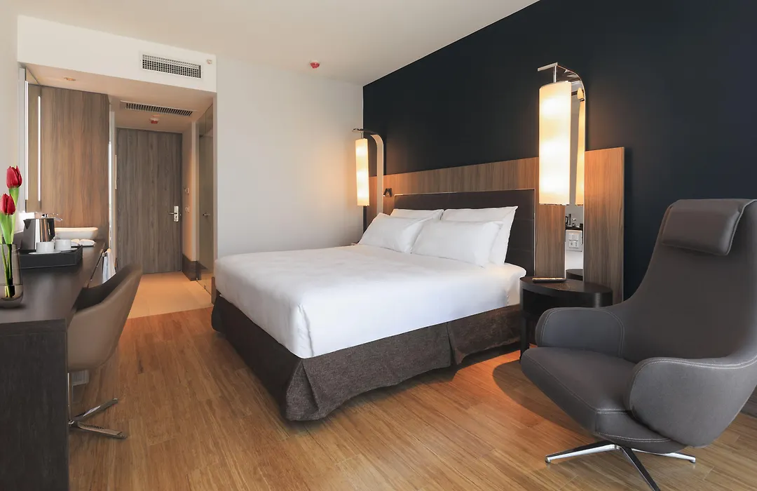 Icon Hotel-1