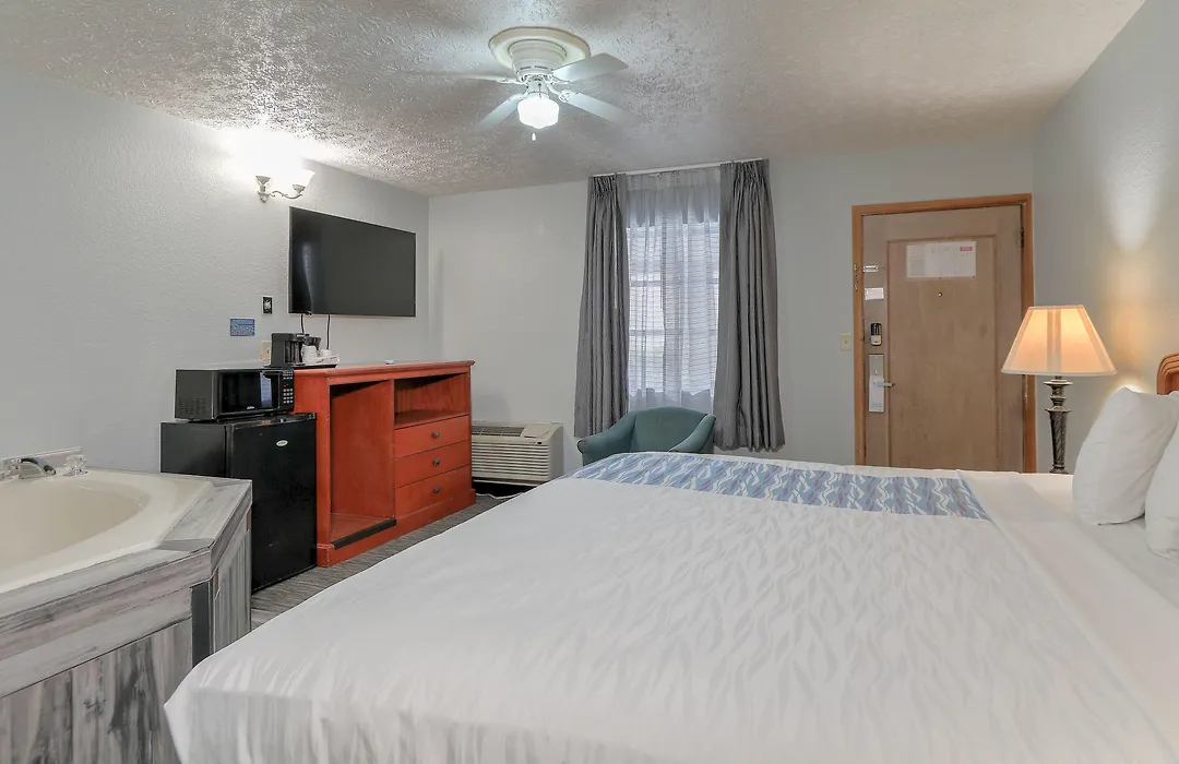 Belle Aire Motel - Downtown Convention Center - Gatlinburg-1