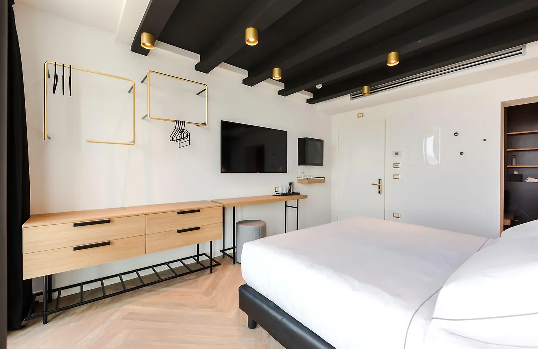 Maisonme Boutique Hotel (Adults Only)-1