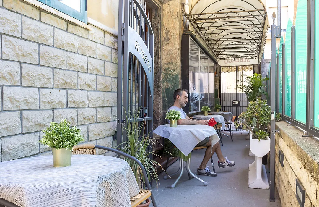 Hotel Maria-1