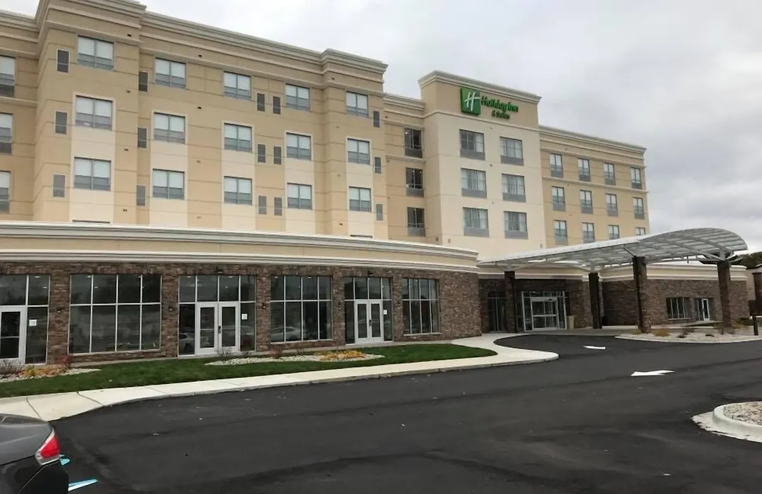 Holiday Inn Hotel & Suites - Mount Pleasant By Ihg-1