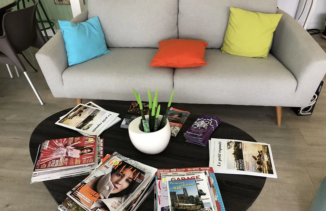 Le 81 HOTEL-1