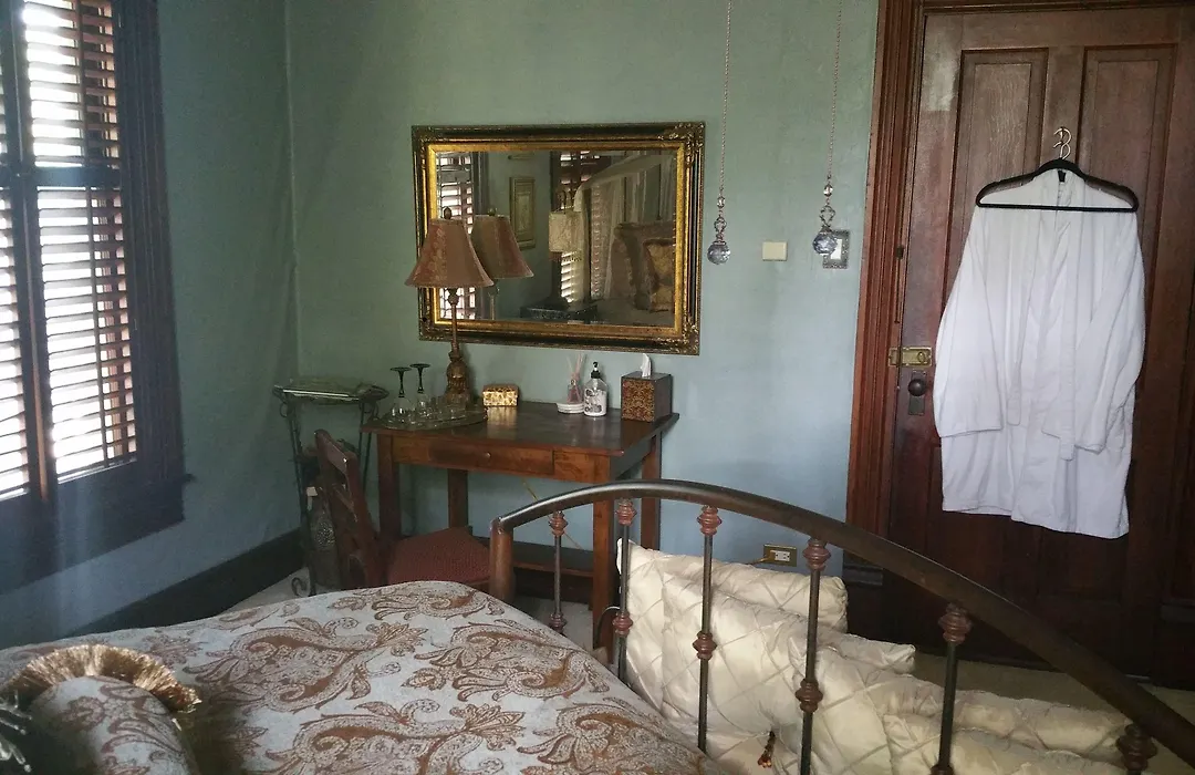 Fig Tree Manor-1