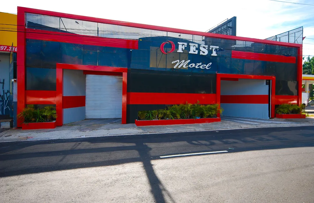 Motel Fest (Adults Only)-1