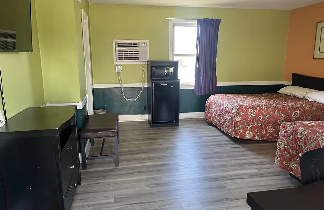Royal Inn Motel-1