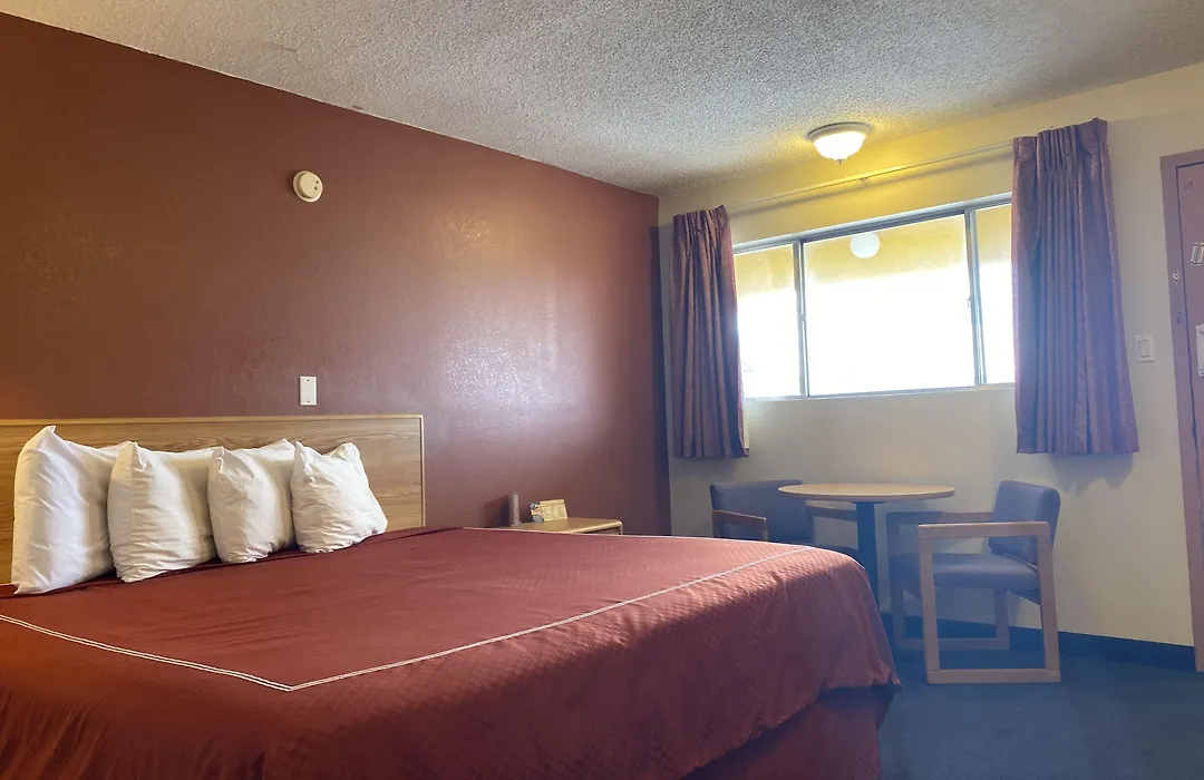 Econo Lodge Las Vegas-1