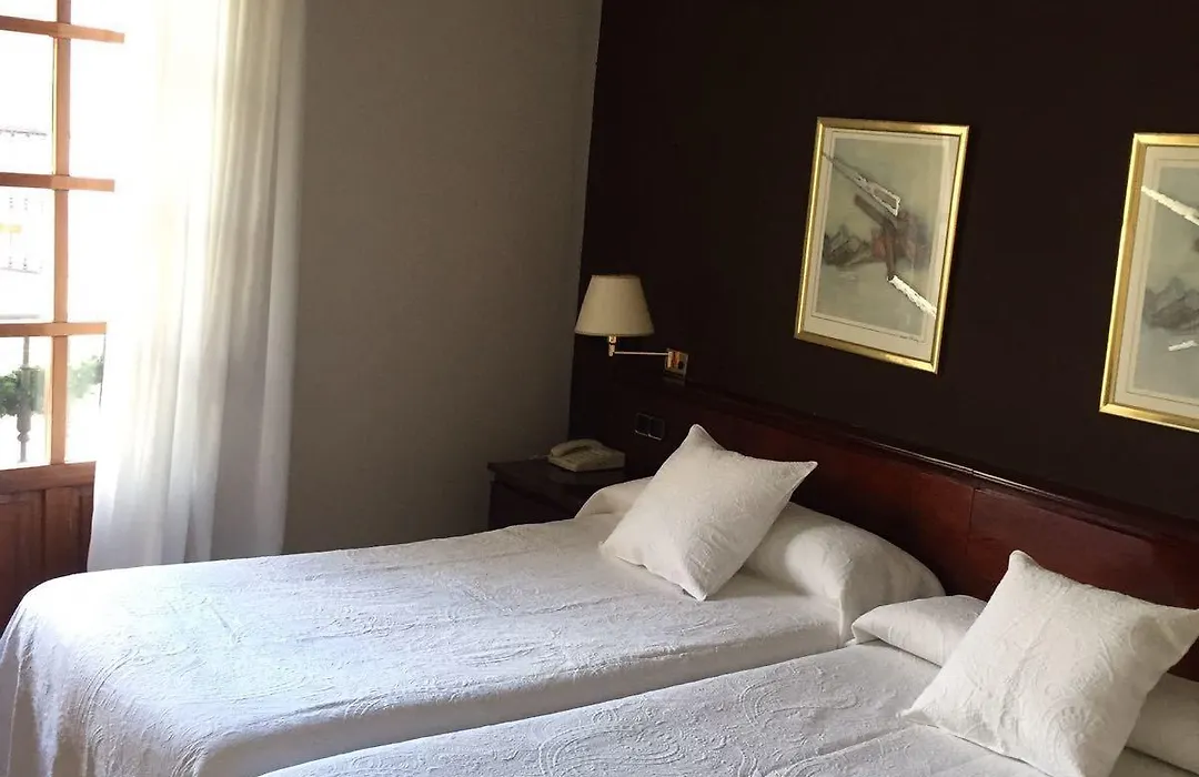Hostal Santa Maria-1