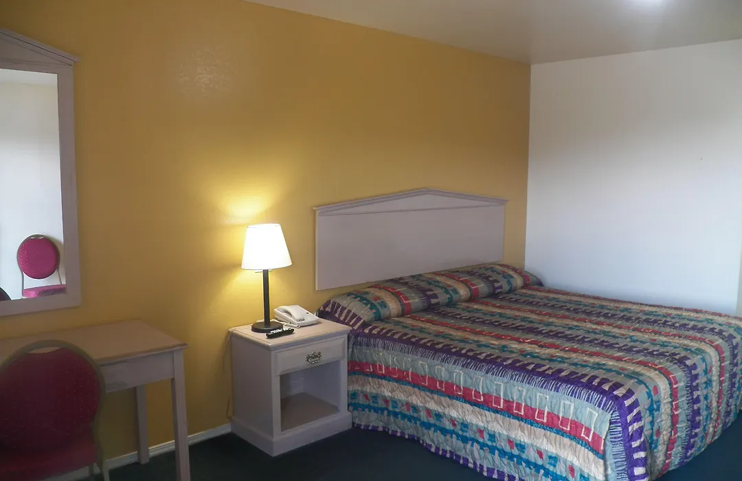 Sleepy Traveler Motel-1
