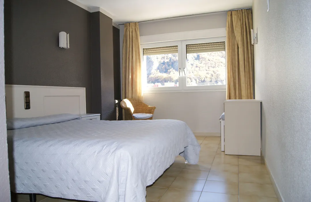 Hotel Font Del Marge-1