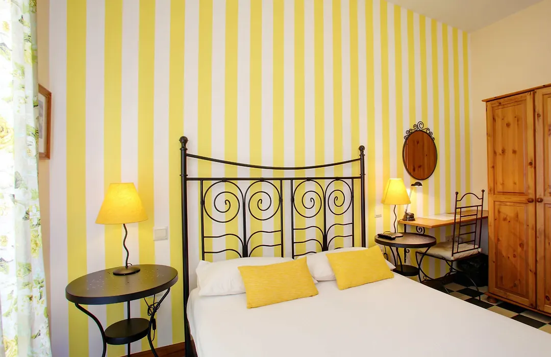 Malaga Lodge Guesthouse-1