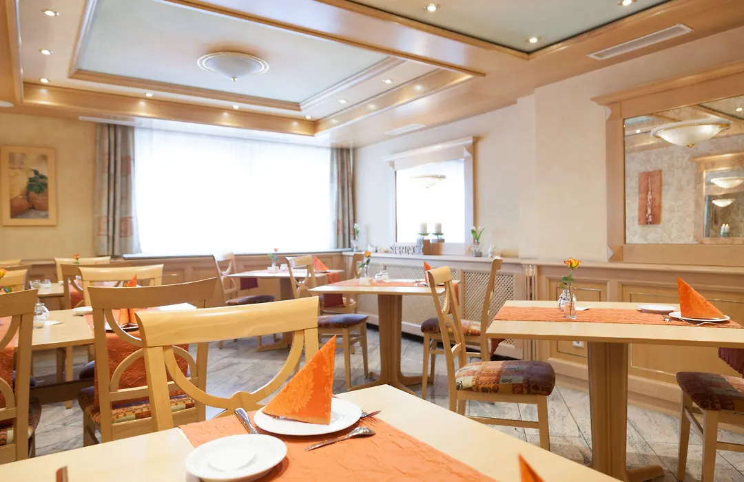 City-Hotel Garni-1