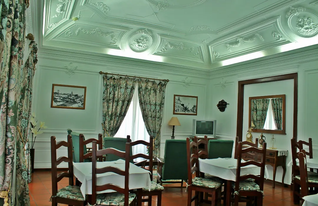 Hotel Santa Comba-1