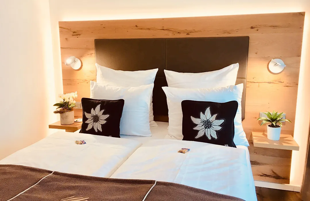 Neo Hotel Linde Esslingen e.K.-1
