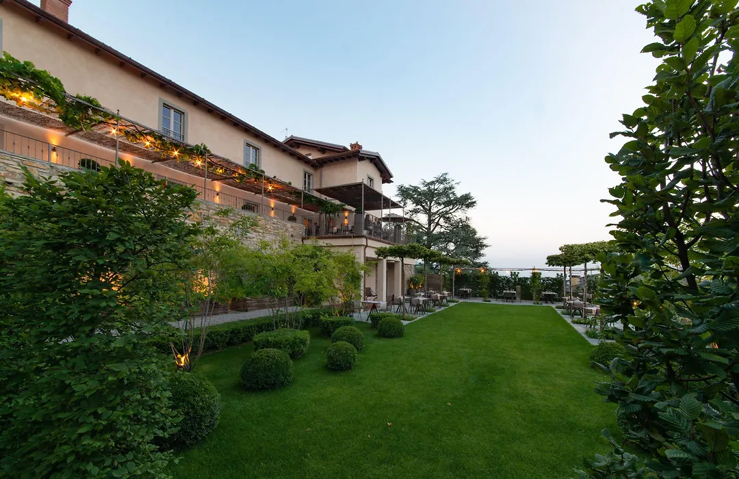 Relais San Vigilio al Castello-1