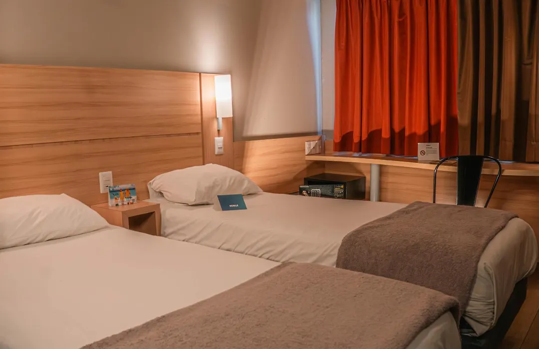 Nobile Inn Santiago-1