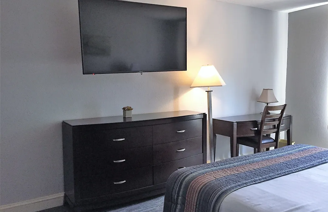 Mccoy'S Inn-1