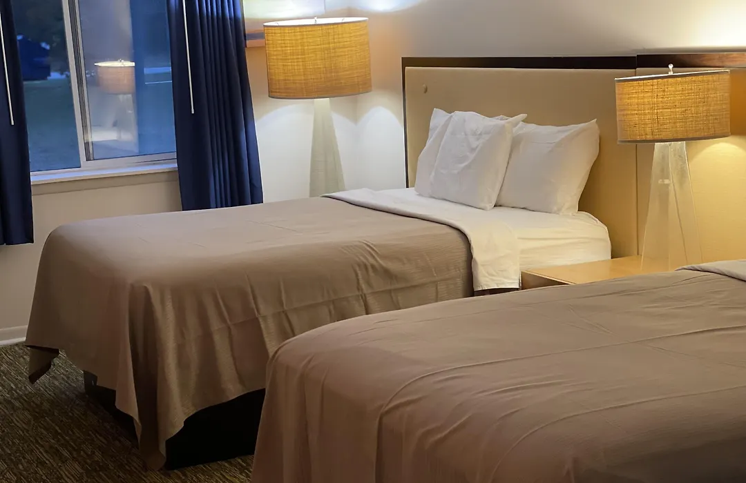 Camp Inn Lodge-1