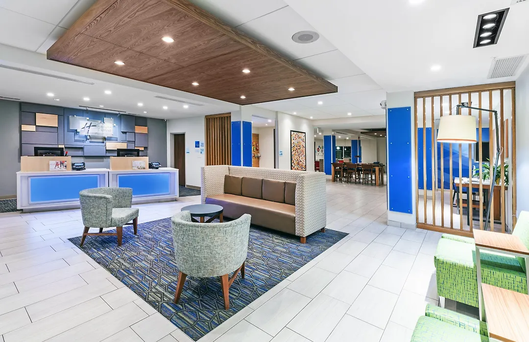 Holiday Inn Express & Suites Junction By Ihg-1