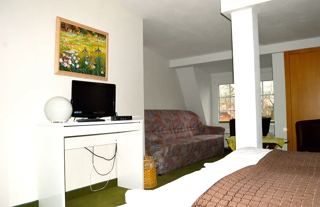 Strandhotel Buckow gut-Hotels SEE-1