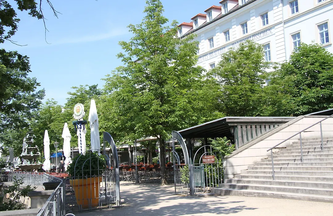 Hotel am Waldschlösschen - Das Original-1