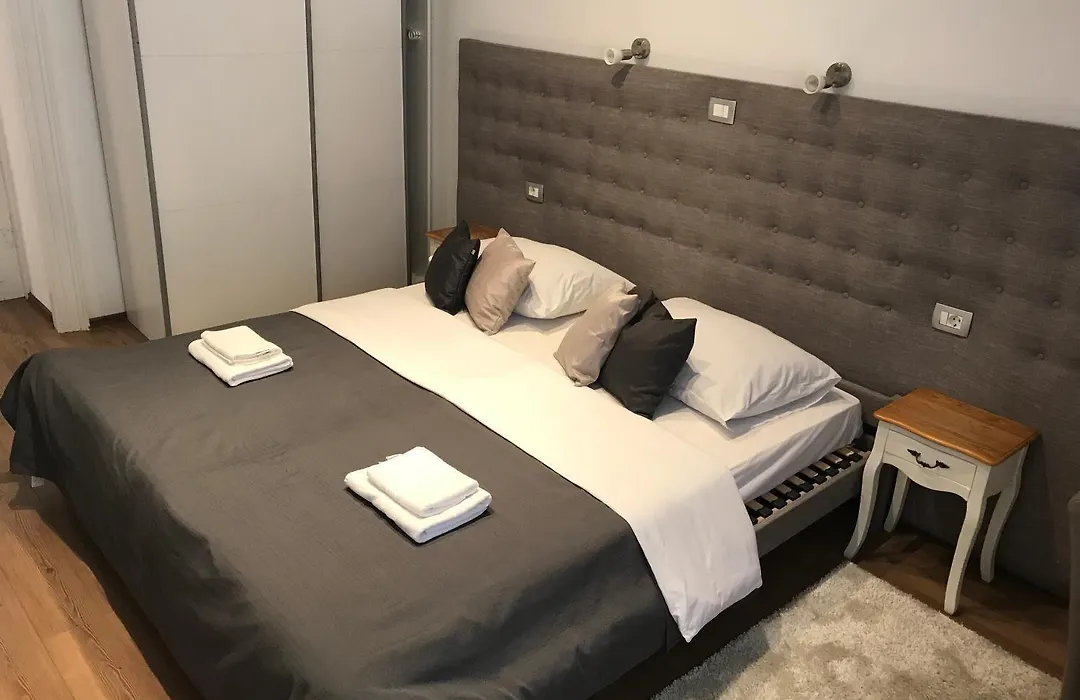 Pula Antic Rooms In Center (Adults Only)-1