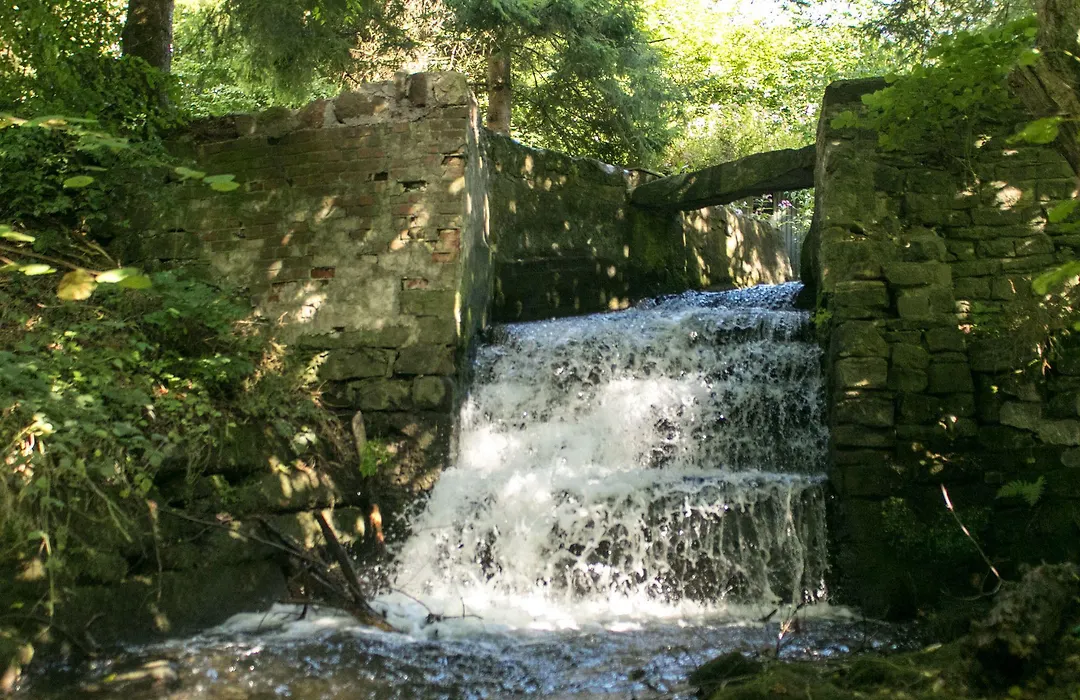 Haus am Wasserfall-1