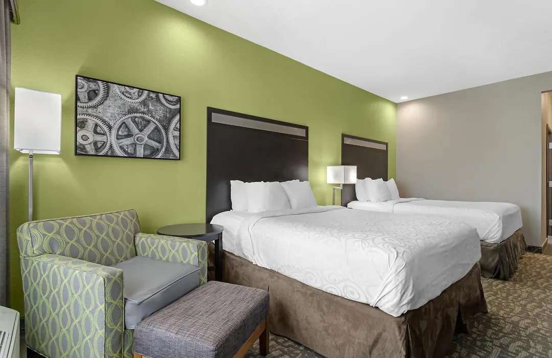 Best Western Plus Bay City Inn & Suites-1