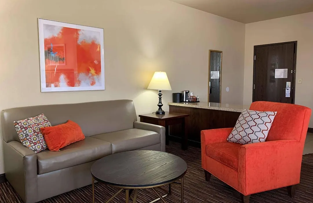 Radisson Hotel River Falls-1