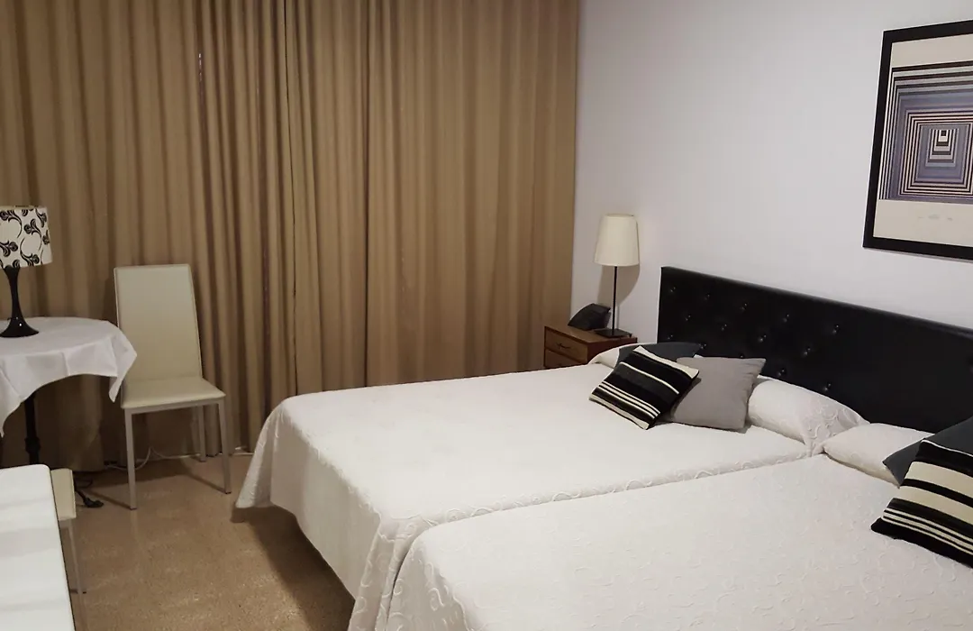 Hostal Residencia Catalina-1