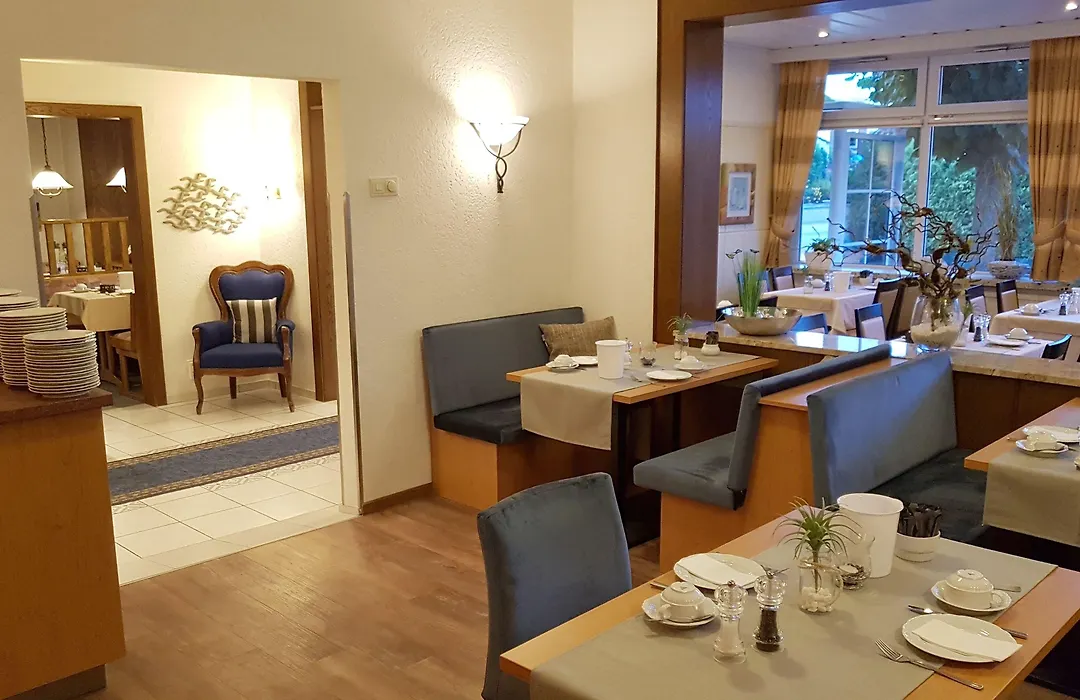 Hotel Vier Linden-1