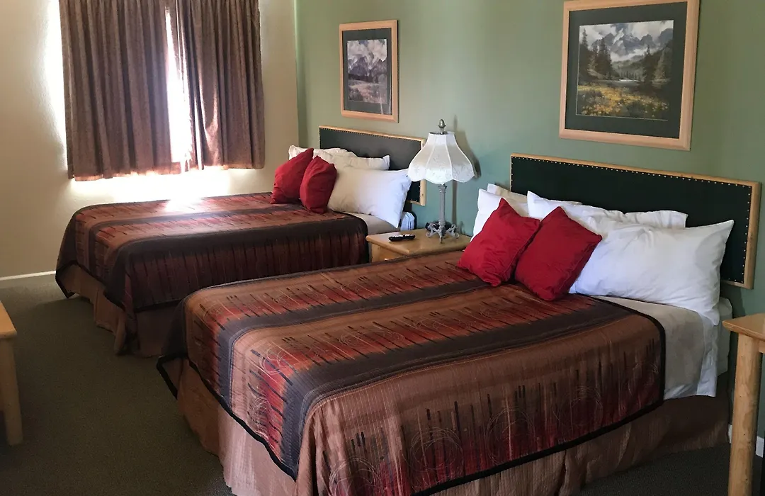 Green Gables Inn-1