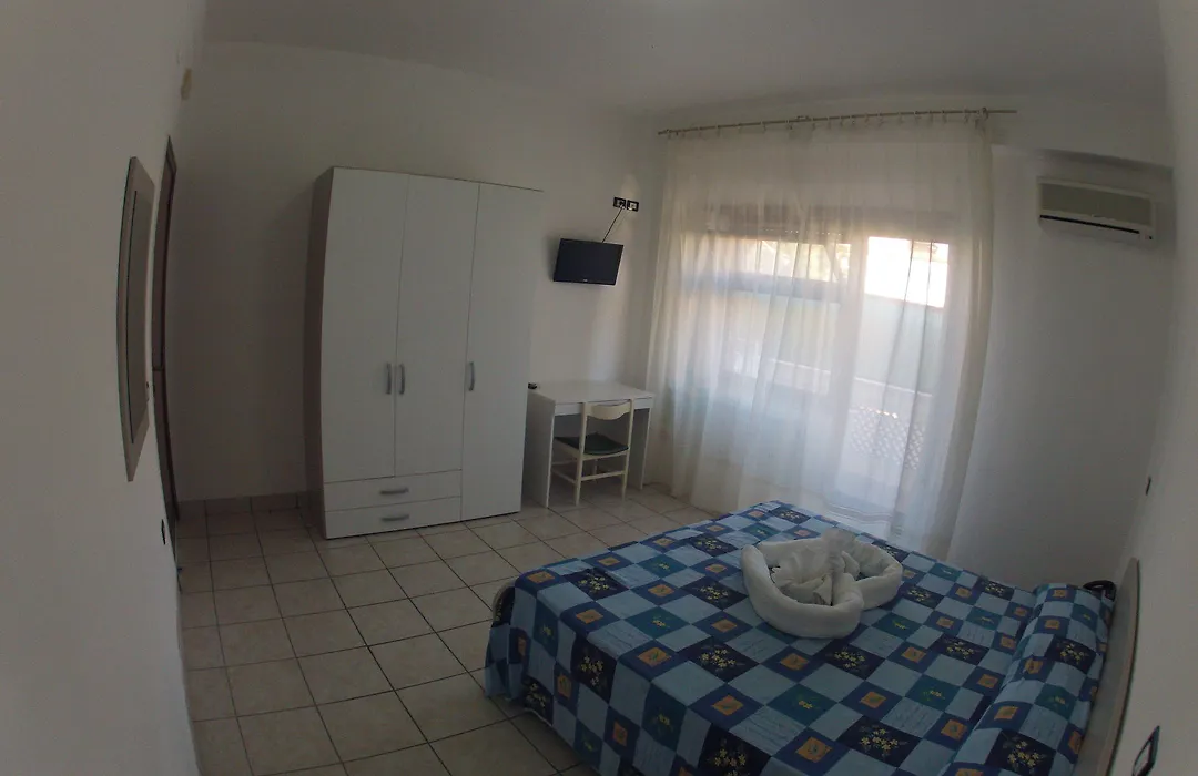 Hotel Aurora-1